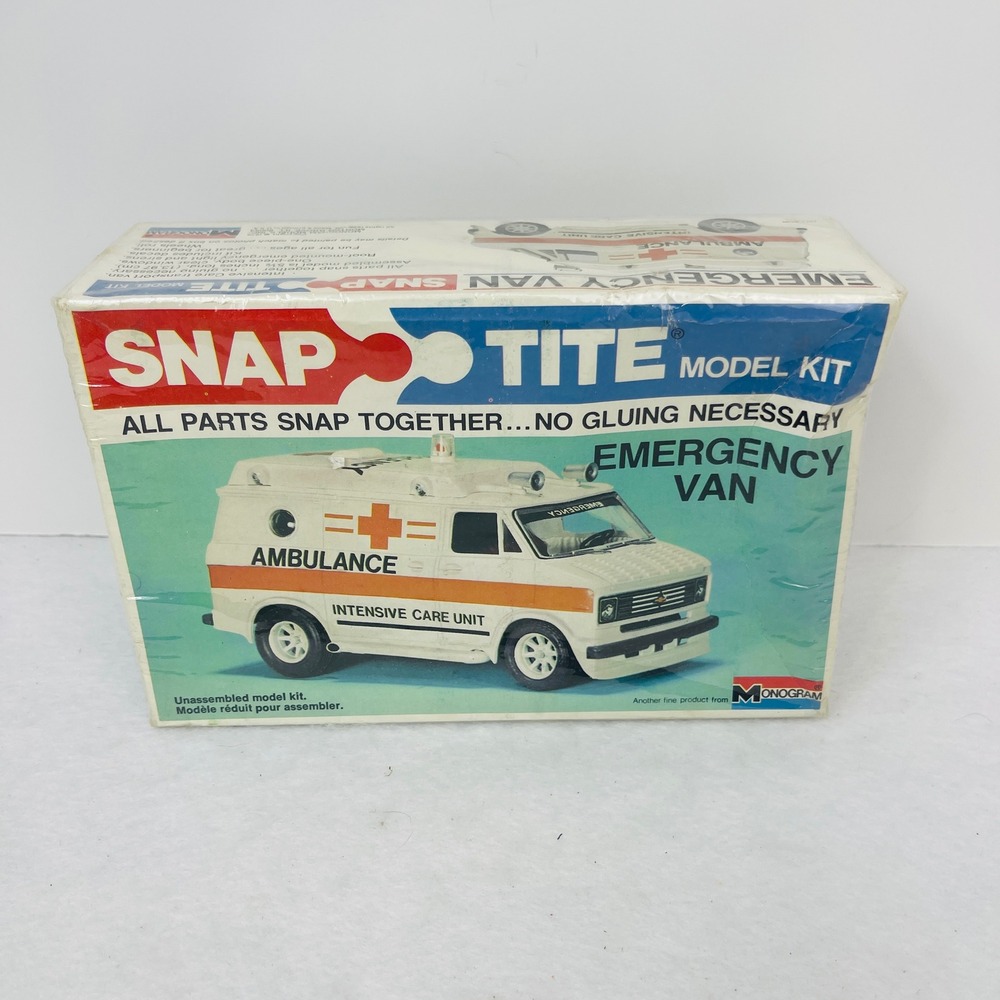 Monogram Snap Tite Emergency Van Model Kit 1011 Ambulance White 1975 New
